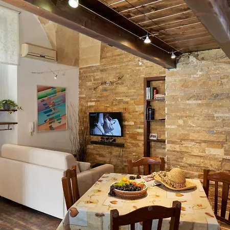 Isola Dello Stampatore ليتشي