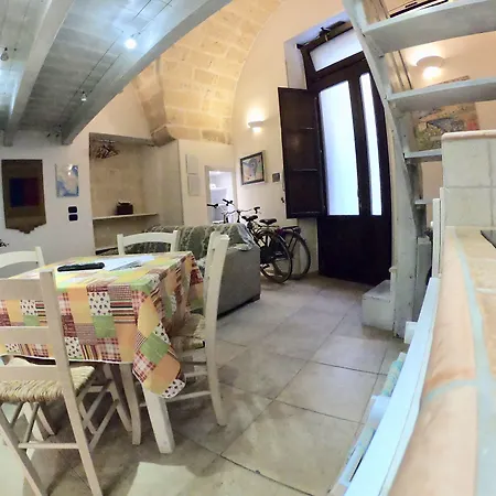 Isola Dello Stampatore * Lecce