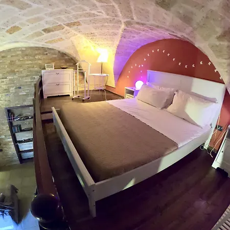 Isola Dello Stampatore * Lecce