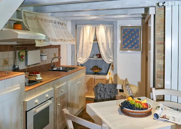 Isola Dello Stampatore Apartment *