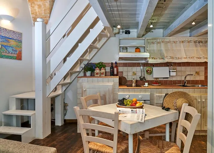 Isola Dello Stampatore Apartment *