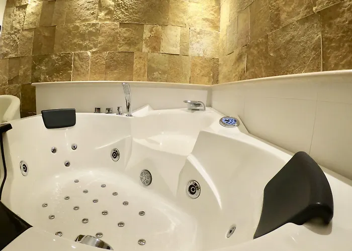 Isola Dello Stampatore Apartment *